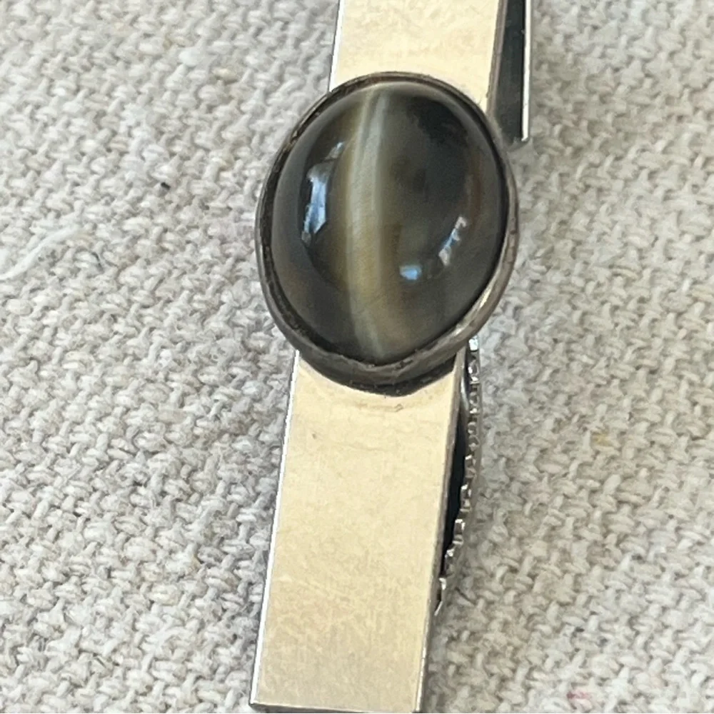 Silver Tie Clip with Tiger Eye Stone